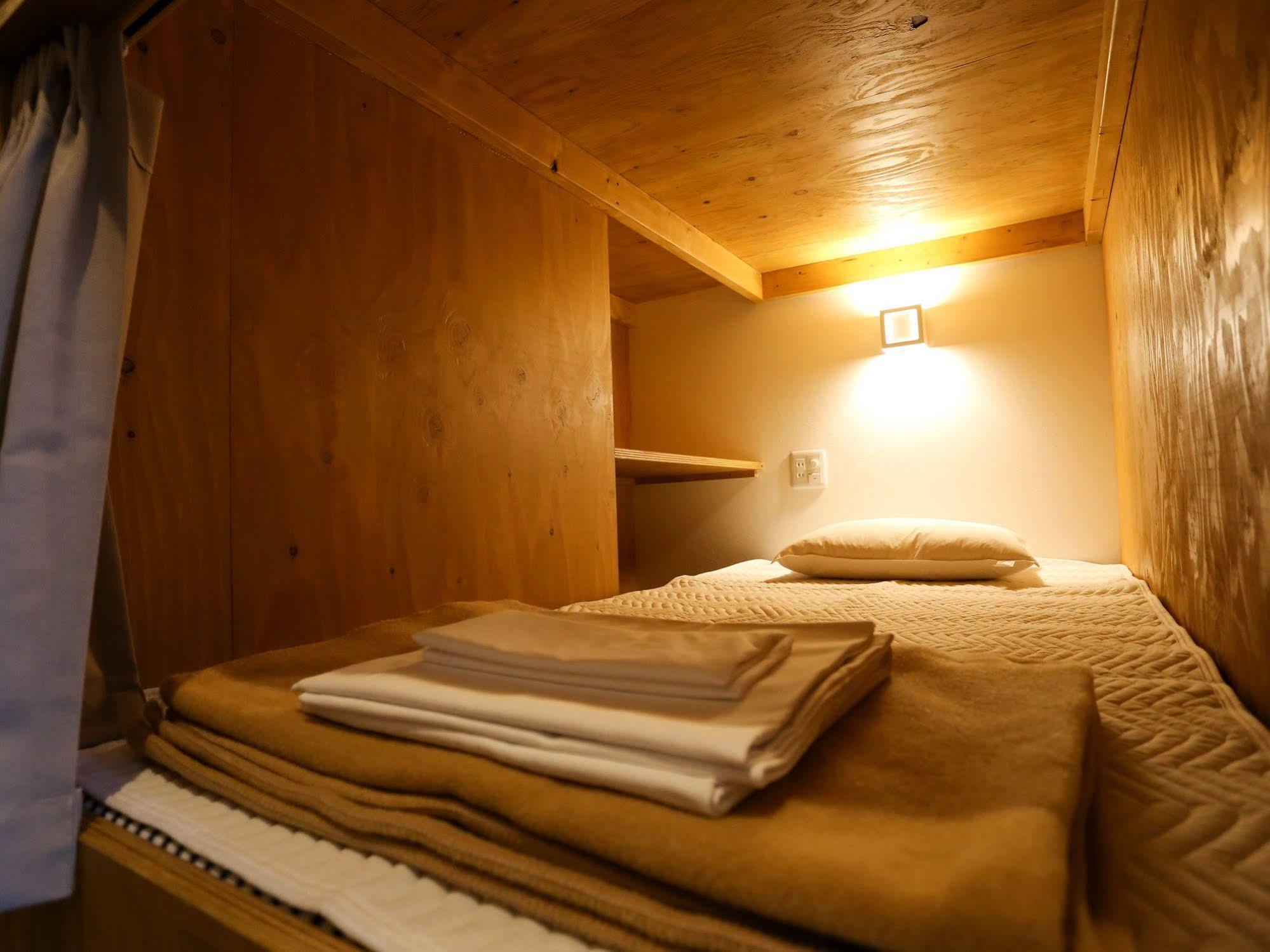 Fuku Hostel Namba Ōsaka Eksteriør bilde